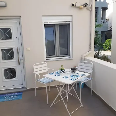Happy Travelers Free Parking Appartement La Canée